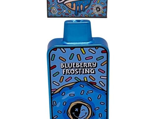 Blueberry Frosting Donuts By Fryd disposable vape cart with sweet blueberry and creamy frosting flavor, smooth hits, premium THC live resin, authentic Fryd vape product